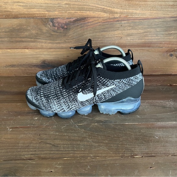 Nike Other - Nike Air Vapormax Flyknit Oreo Trainers Sneakers Black White Men's 10 AJ6900-002
